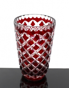 Czerwony wazon kryształowy 183